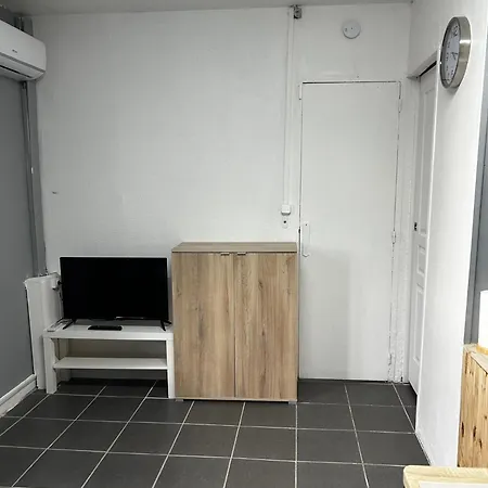 Studio2 Vins-sur-Caramy Exterior photo